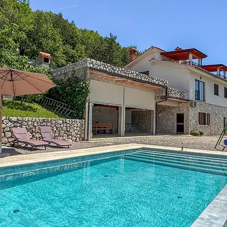 Stunning In Pocekaji * Sveti Martin (Buzet)